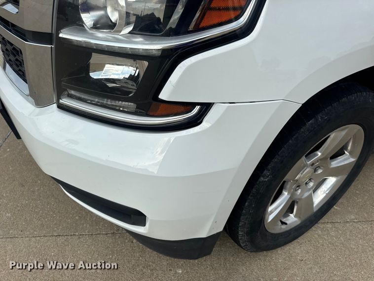 image for item DW3477 2016 Chevrolet Suburban LT SUV