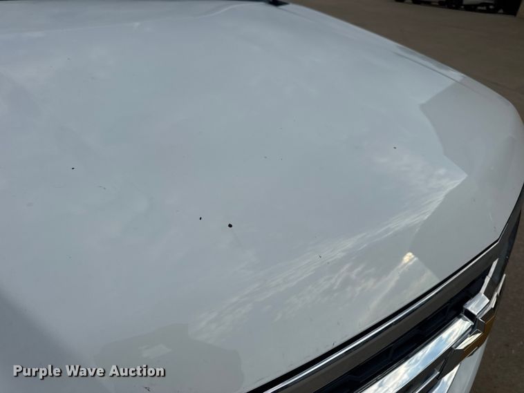 image for item DW3477 2016 Chevrolet Suburban LT SUV