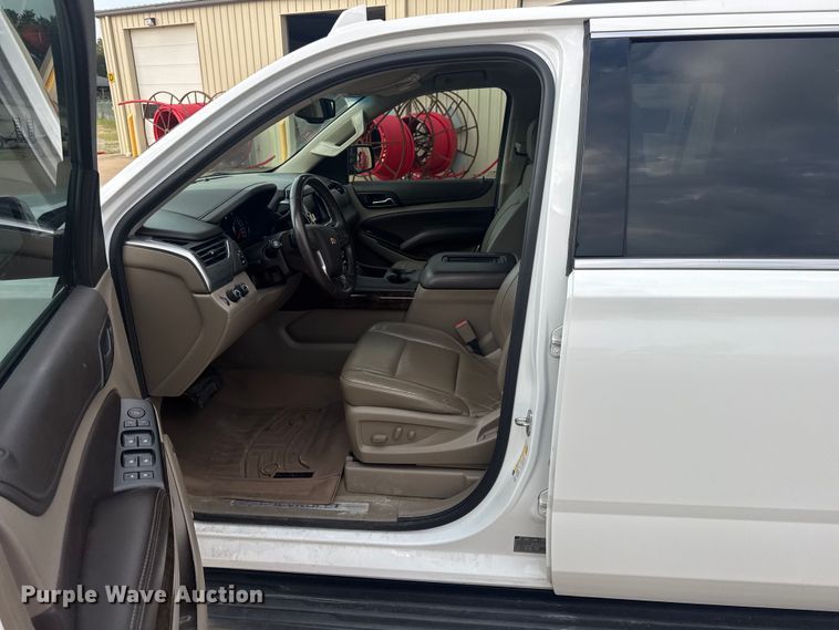 image for item DW3477 2016 Chevrolet Suburban LT SUV