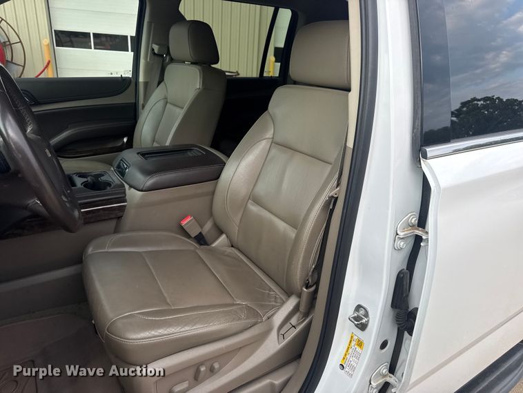 image for item DW3477 2016 Chevrolet Suburban LT SUV