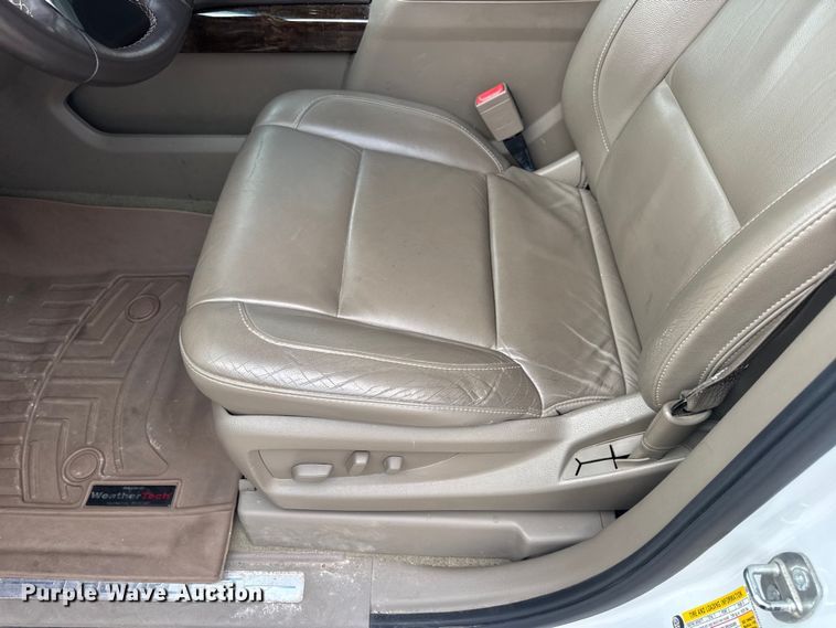 image for item DW3477 2016 Chevrolet Suburban LT SUV