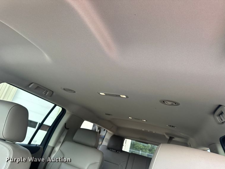 image for item DW3477 2016 Chevrolet Suburban LT SUV