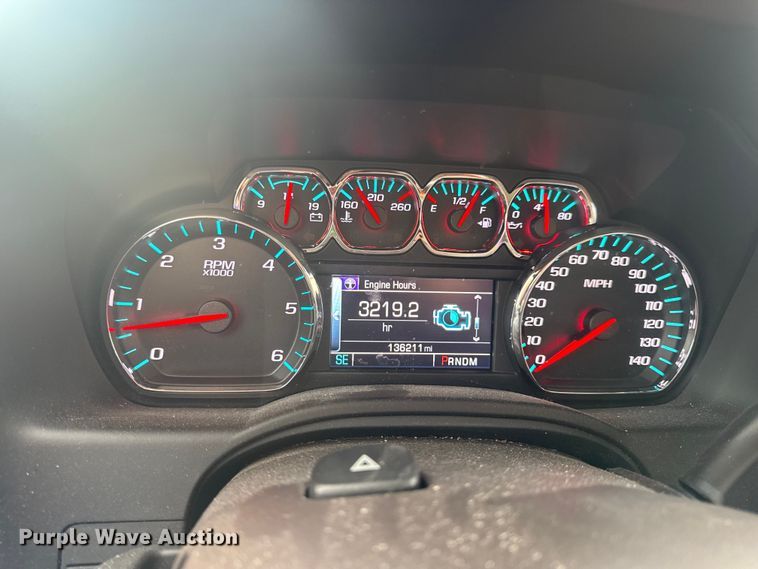 image for item DW3477 2016 Chevrolet Suburban LT SUV