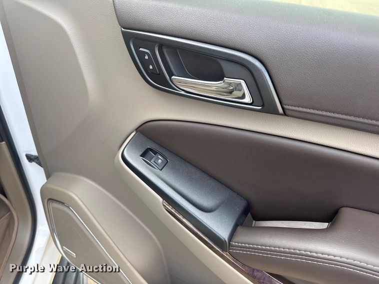 image for item DW3477 2016 Chevrolet Suburban LT SUV