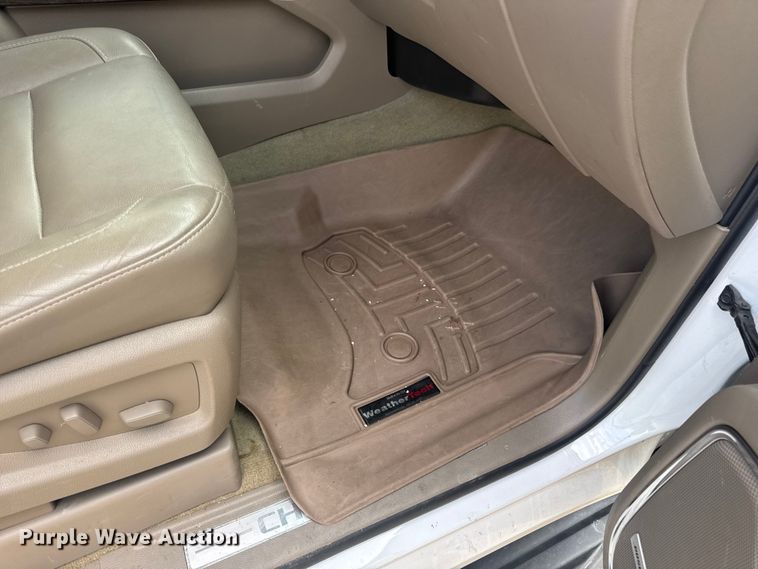 image for item DW3477 2016 Chevrolet Suburban LT SUV