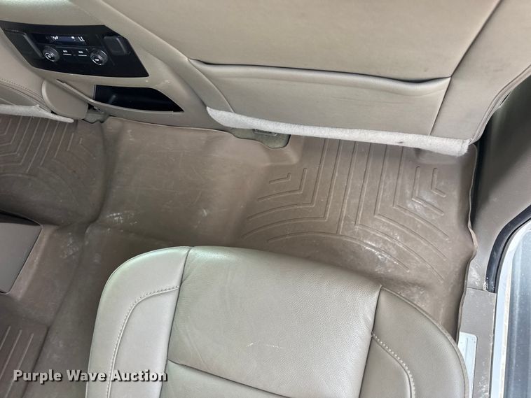 image for item DW3477 2016 Chevrolet Suburban LT SUV