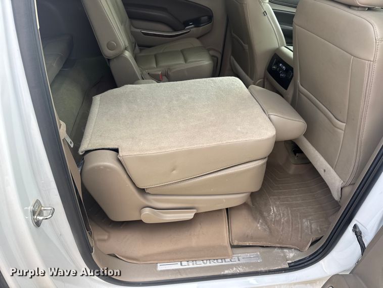 image for item DW3477 2016 Chevrolet Suburban LT SUV