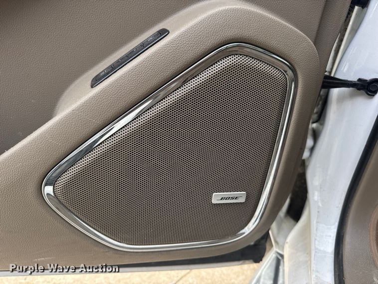 image for item DW3477 2016 Chevrolet Suburban LT SUV