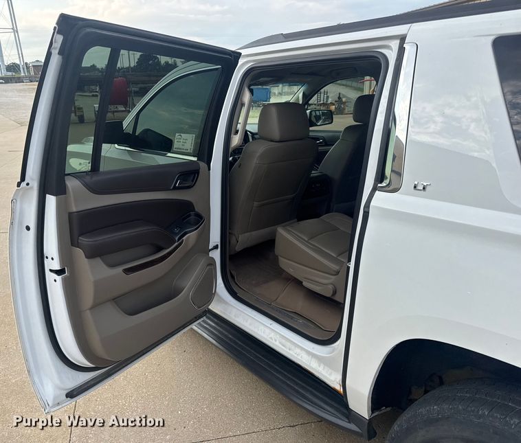 image for item DW3477 2016 Chevrolet Suburban LT SUV