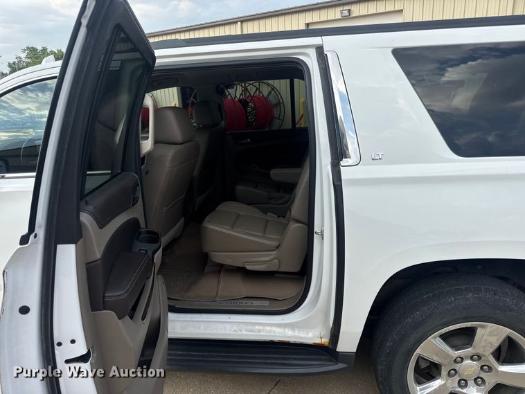 image for item DW3477 2016 Chevrolet Suburban LT SUV
