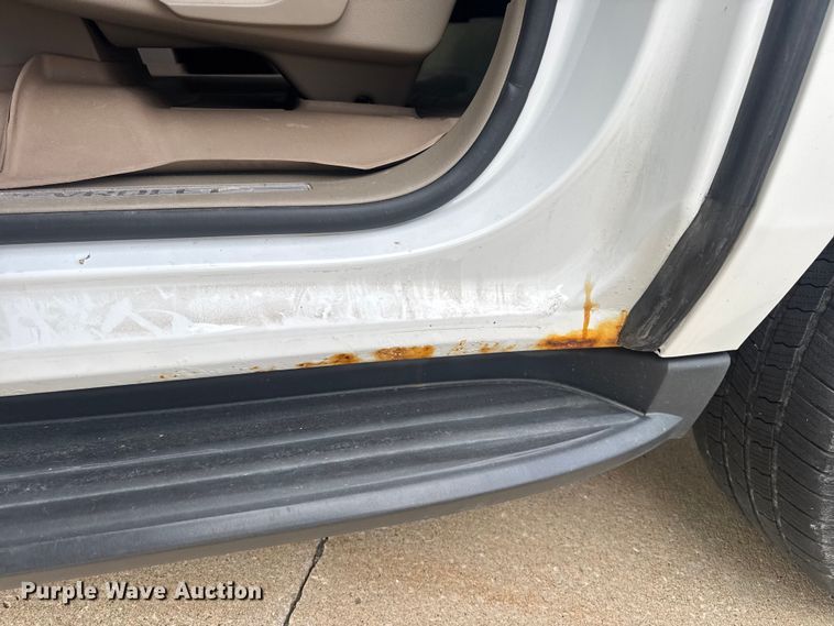 image for item DW3477 2016 Chevrolet Suburban LT SUV