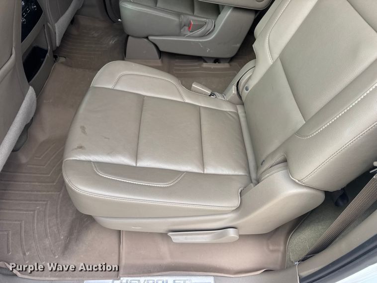 image for item DW3477 2016 Chevrolet Suburban LT SUV