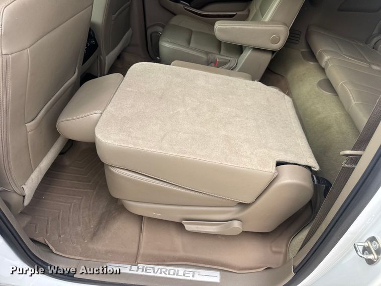 image for item DW3477 2016 Chevrolet Suburban LT SUV