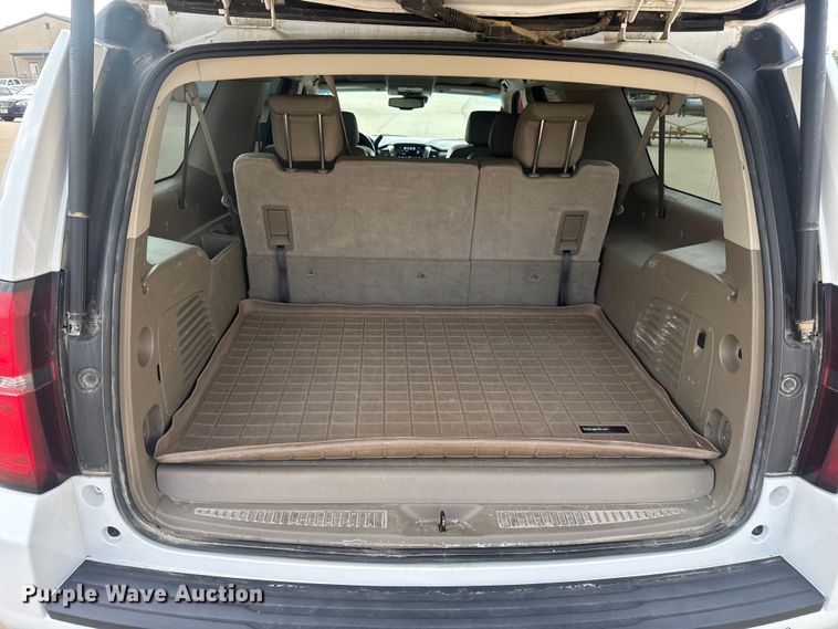 image for item DW3477 2016 Chevrolet Suburban LT SUV