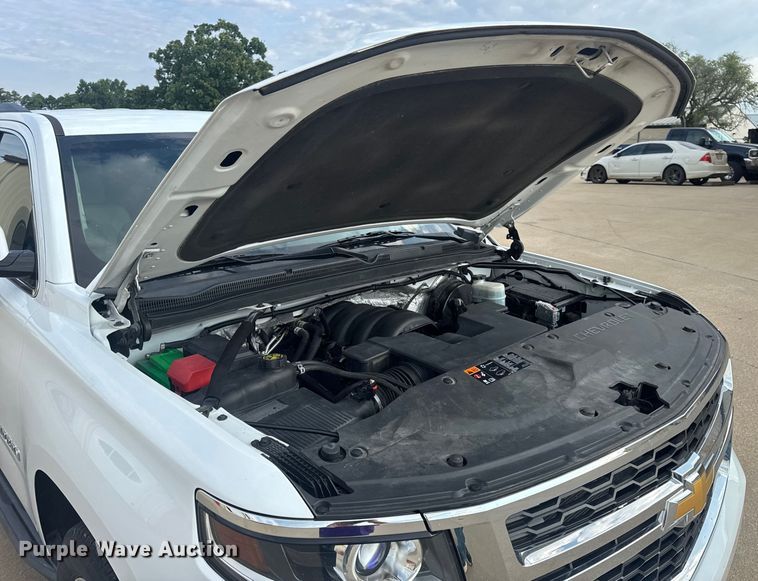 image for item DW3477 2016 Chevrolet Suburban LT SUV