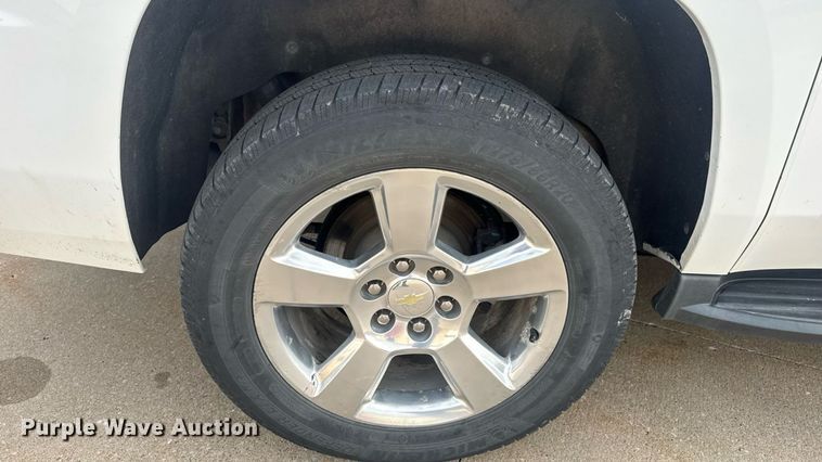 image for item DW3477 2016 Chevrolet Suburban LT SUV