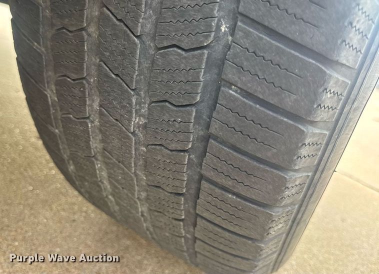 image for item DW3477 2016 Chevrolet Suburban LT SUV