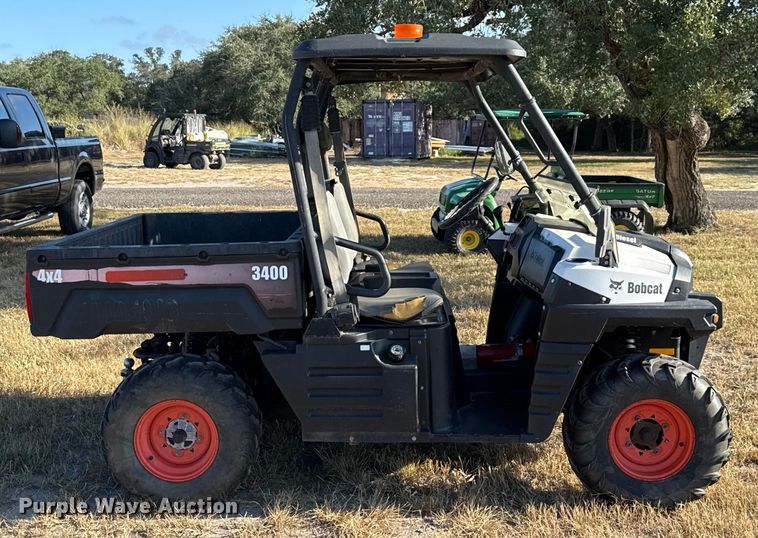 image for item DX5733 2013 Bobcat 3400 utility vehicle