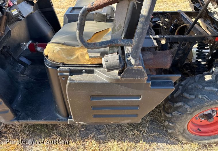 image for item DX5733 2013 Bobcat 3400 utility vehicle
