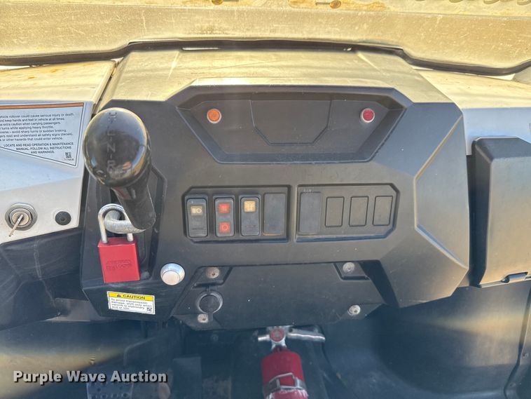 image for item DX5733 2013 Bobcat 3400 utility vehicle