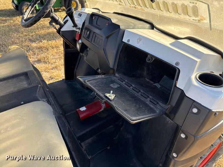 image for item DX5733 2013 Bobcat 3400 utility vehicle