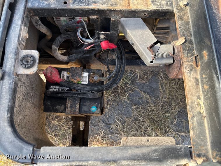 image for item DX5733 2013 Bobcat 3400 utility vehicle