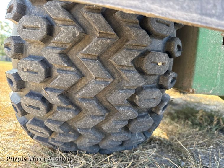 image for item DX5734 John Deere Gator utility vehicle