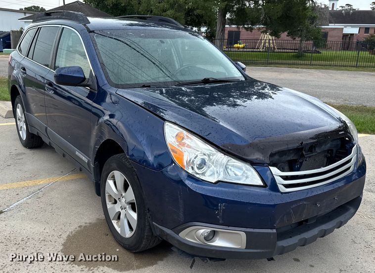 image for item DX5737 2011 Subaru Outback SUV