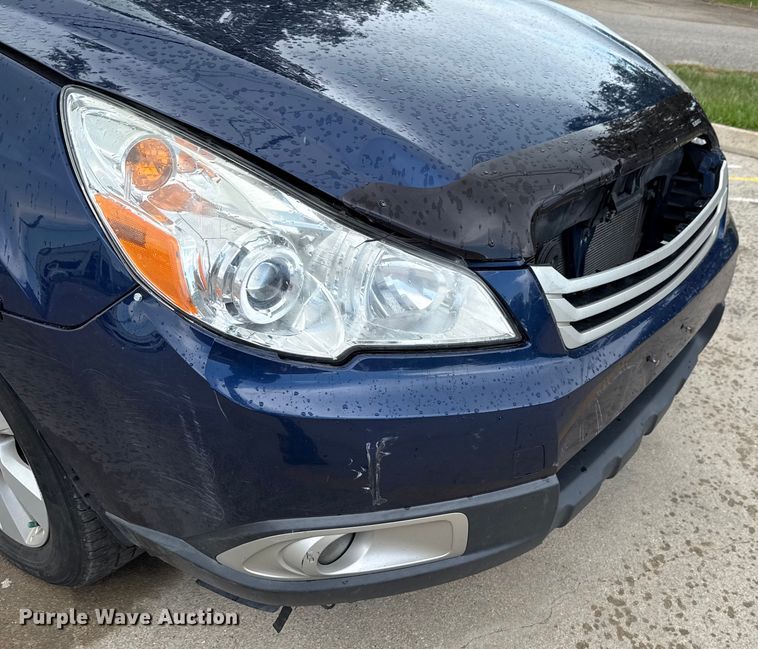 image for item DX5737 2011 Subaru Outback SUV