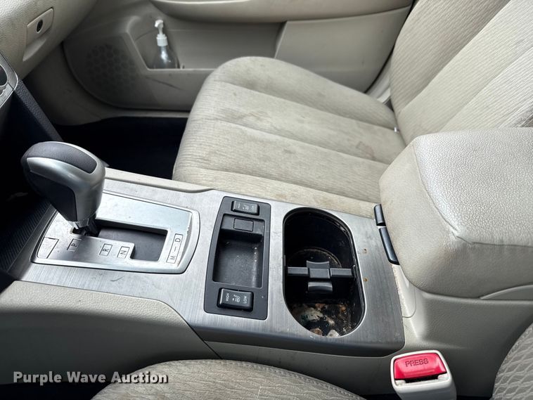 image for item DX5737 2011 Subaru Outback SUV