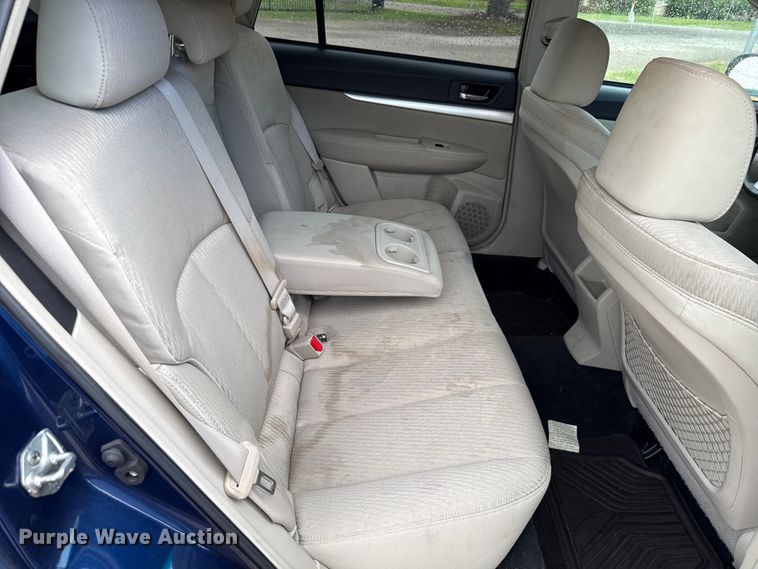 image for item DX5737 2011 Subaru Outback SUV