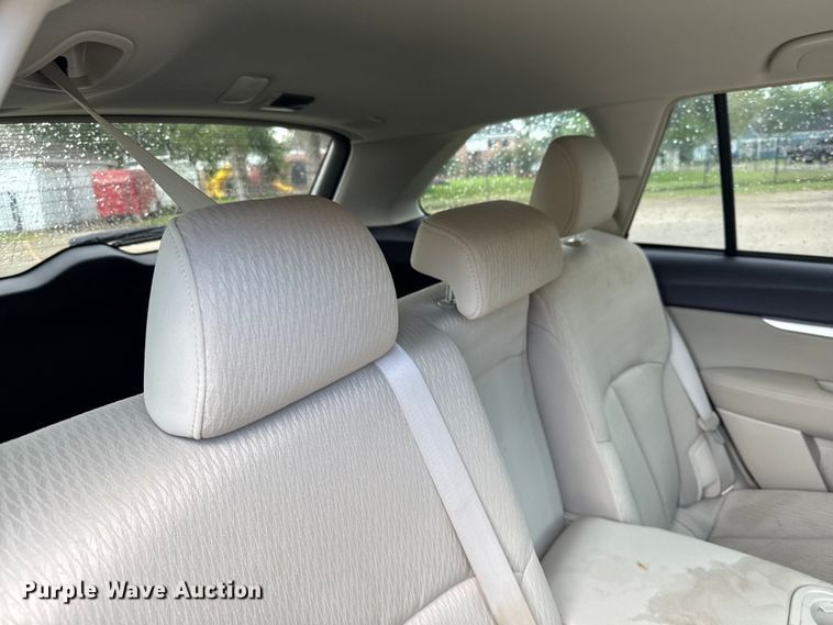 image for item DX5737 2011 Subaru Outback SUV