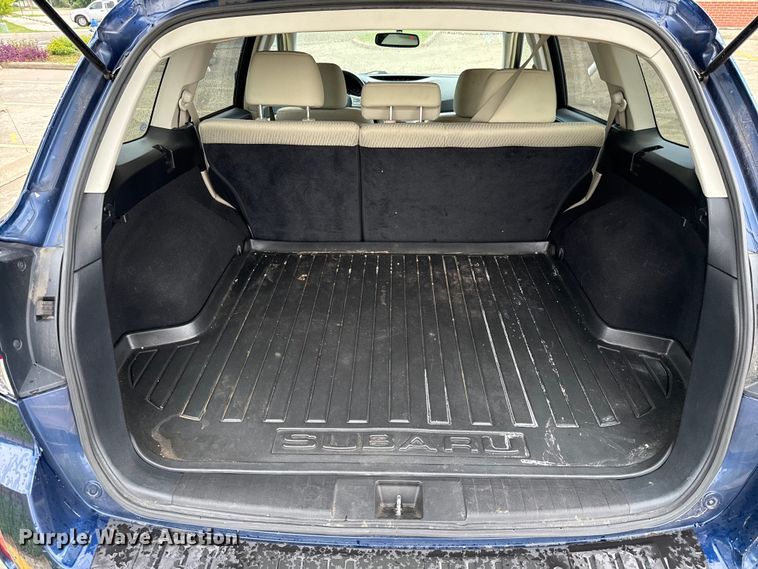 image for item DX5737 2011 Subaru Outback SUV