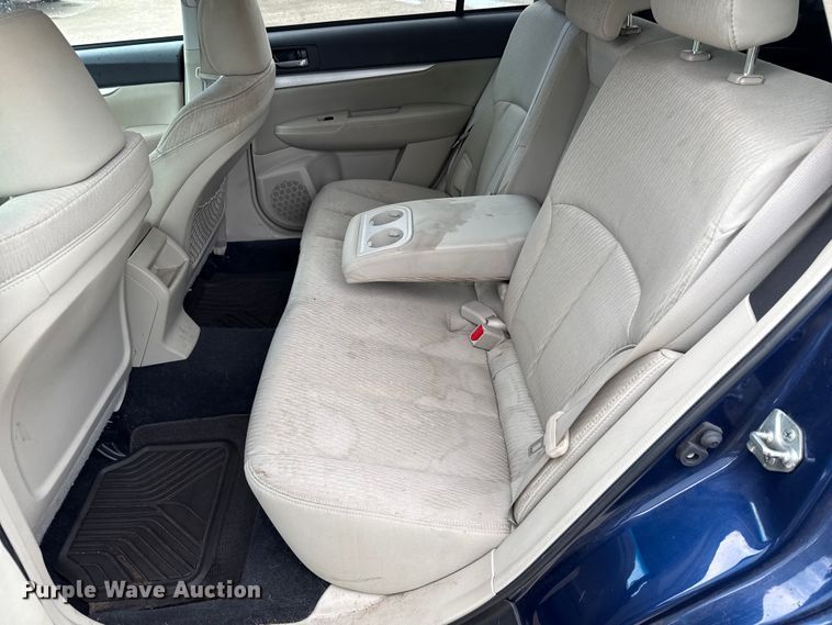 image for item DX5737 2011 Subaru Outback SUV