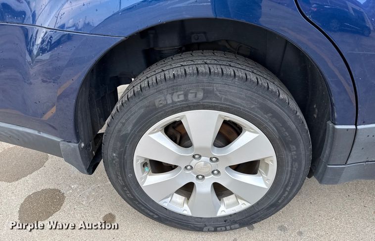 image for item DX5737 2011 Subaru Outback SUV