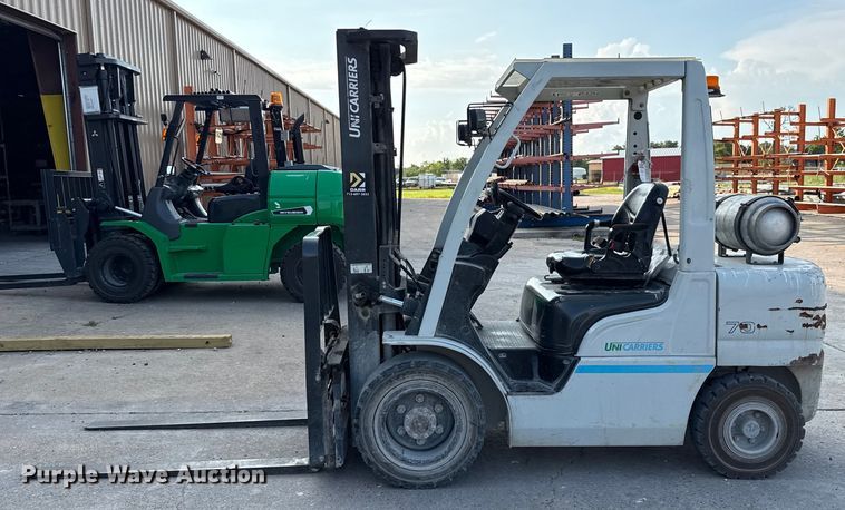 image for item DX5739 2016 UniCarriers PF70 forklift