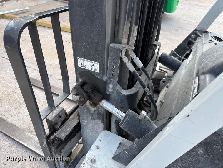 image for item DX5739 2016 UniCarriers PF70 forklift