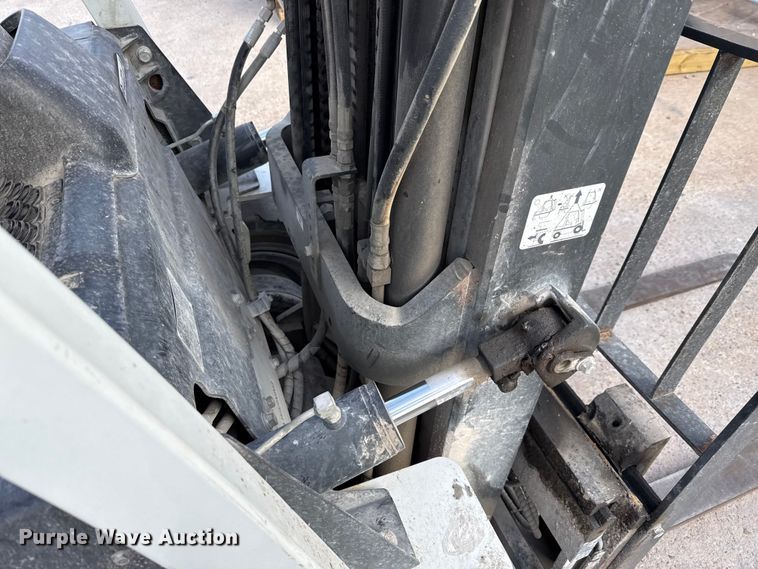 image for item DX5739 2016 UniCarriers PF70 forklift