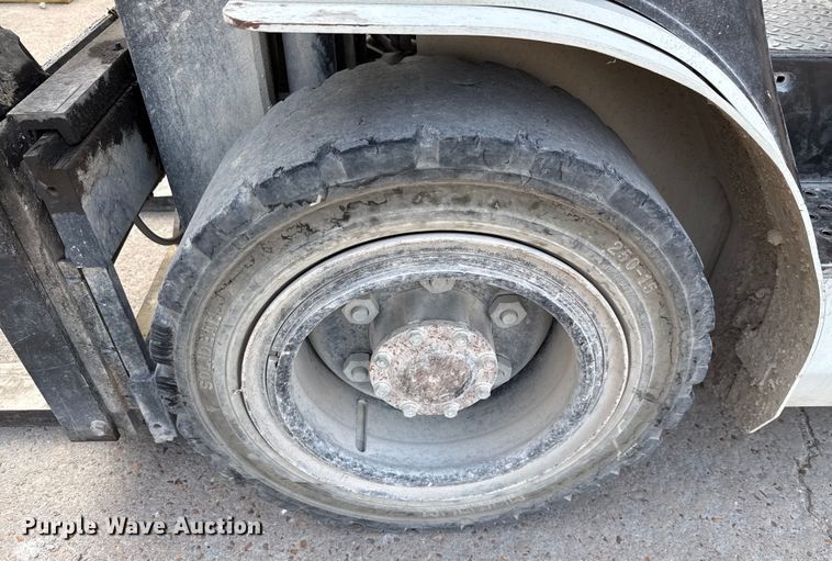 image for item DX5739 2016 UniCarriers PF70 forklift