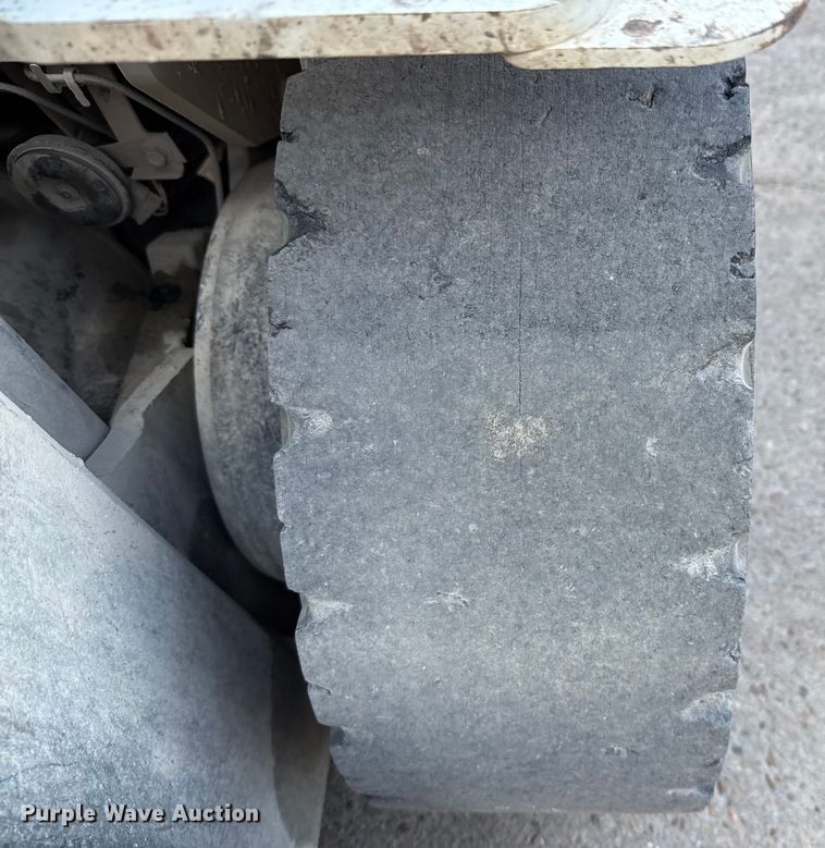 image for item DX5739 2016 UniCarriers PF70 forklift