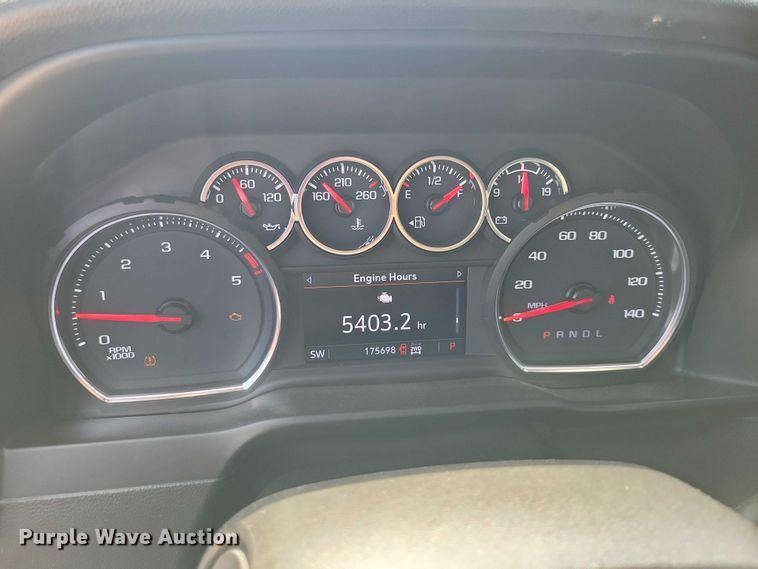 image for item DX7197 2021 Chevrolet Silverado 3500HD Crew Cab pickup truck