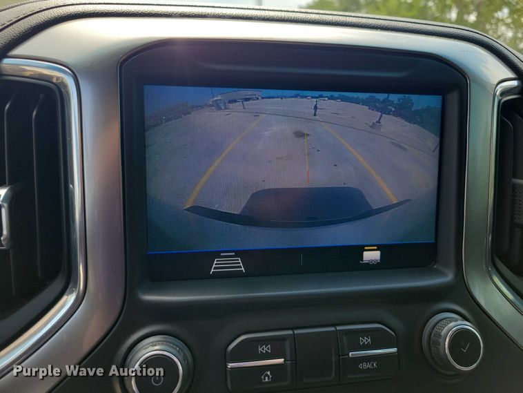 image for item DX7197 2021 Chevrolet Silverado 3500HD Crew Cab pickup truck