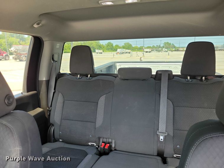 image for item DX7197 2021 Chevrolet Silverado 3500HD Crew Cab pickup truck