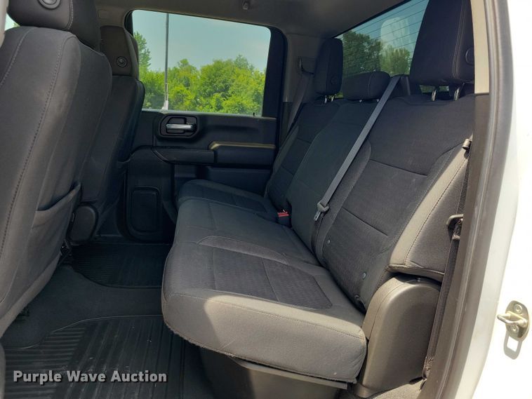 image for item DX7197 2021 Chevrolet Silverado 3500HD Crew Cab pickup truck