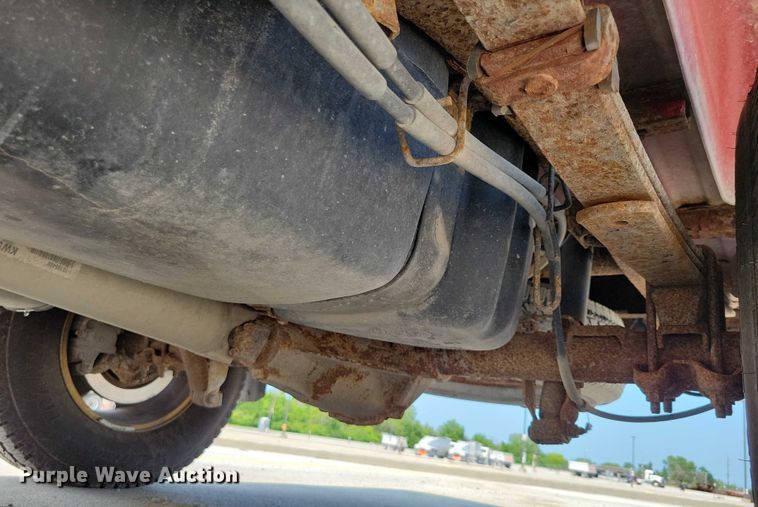 image for item DX7199 2004 Chevrolet Silverado 1500 Ext. Cab pickup truck