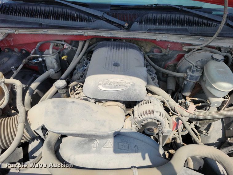 image for item DX7199 2004 Chevrolet Silverado 1500 Ext. Cab pickup truck