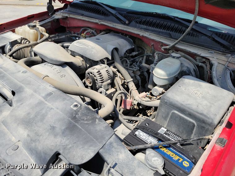 image for item DX7199 2004 Chevrolet Silverado 1500 Ext. Cab pickup truck