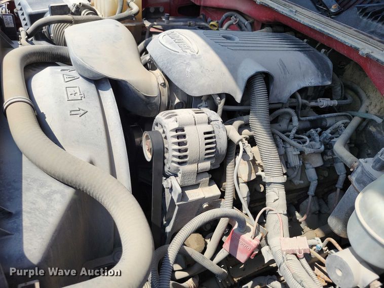 image for item DX7199 2004 Chevrolet Silverado 1500 Ext. Cab pickup truck