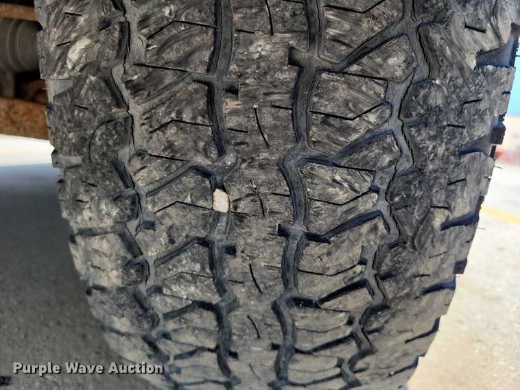 image for item DX7199 2004 Chevrolet Silverado 1500 Ext. Cab pickup truck