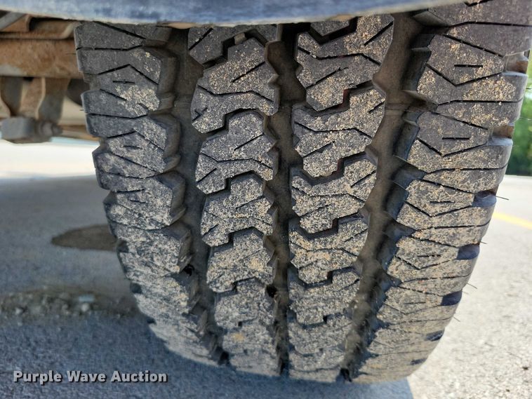 image for item DX7199 2004 Chevrolet Silverado 1500 Ext. Cab pickup truck